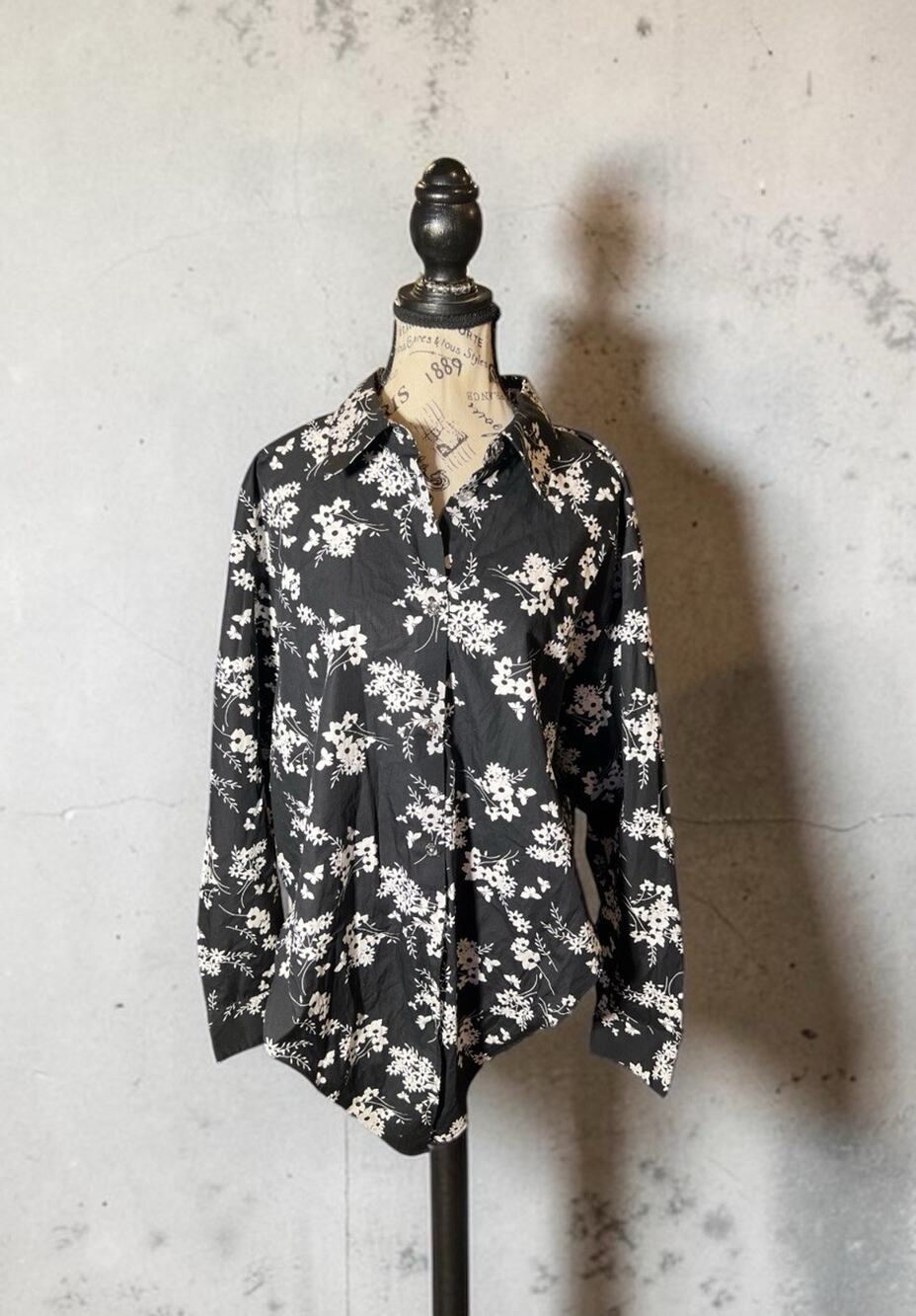 NWT Michael Kors Women's Black & White Floral Button Down Blouse Shirt XL